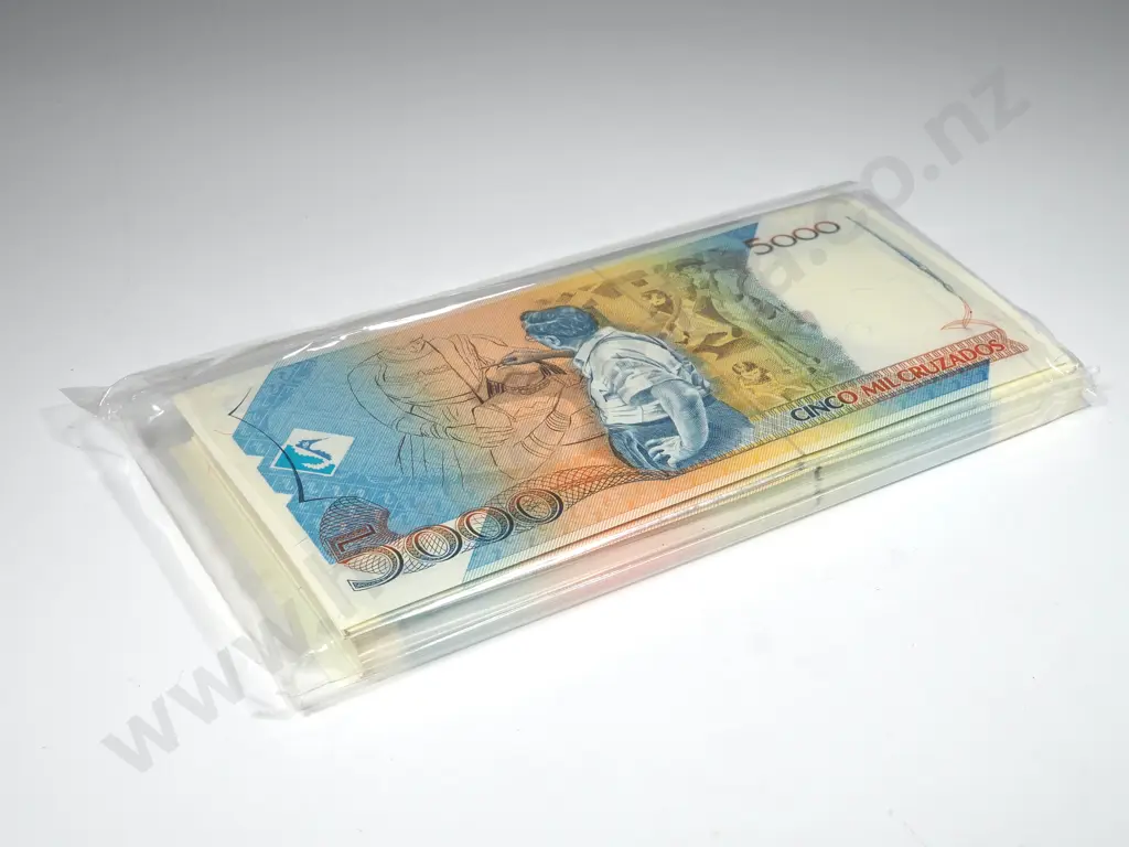 100 Brazil 5000 Cruzados UNC Banknotes Image 1++