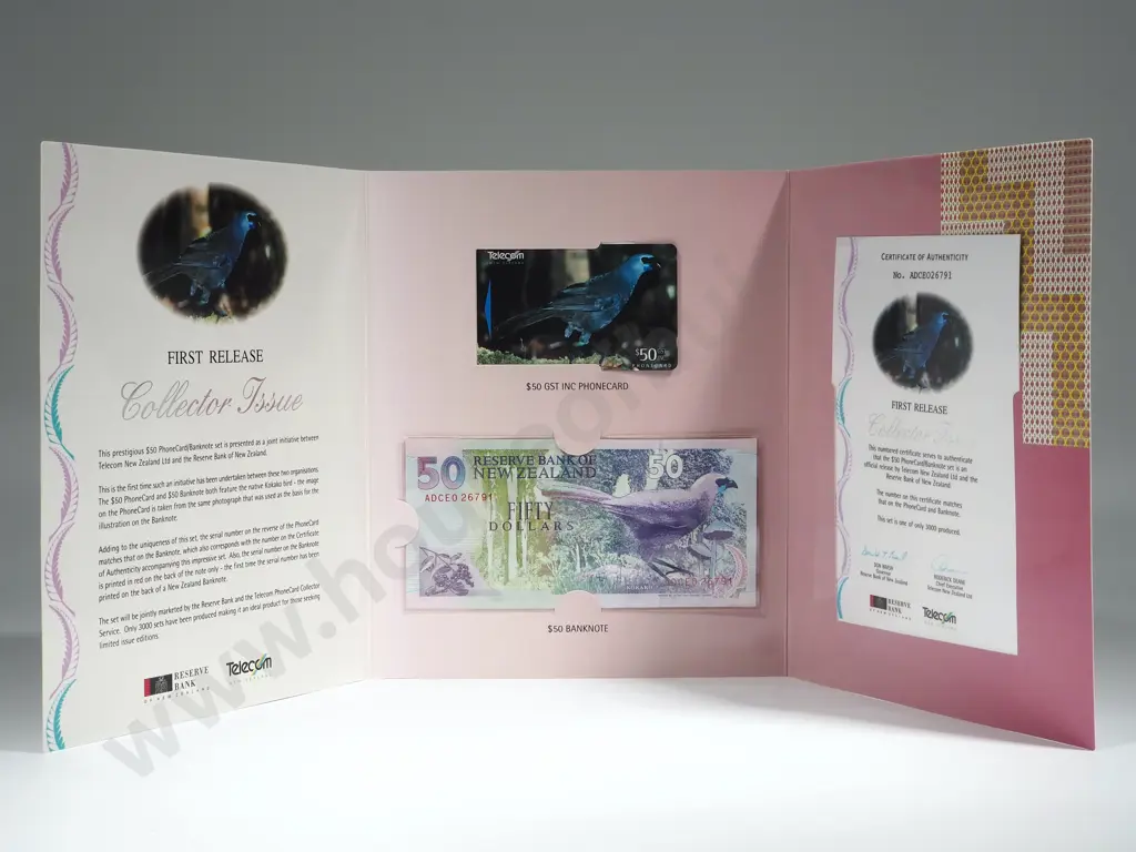 1995 Fifty Dollar Note & Fifty Dollar Phone Card Pack  Image 1++