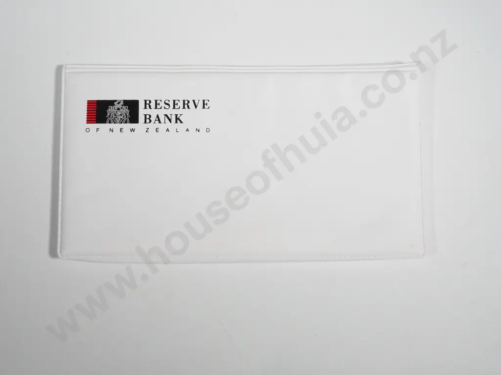 New Zealand 1999 $5 - $100 Same Numbered Banknote Set:  CV $800 Image 1++