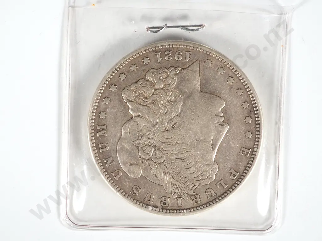 USA: 1921 Morgan Dollar Image 1++
