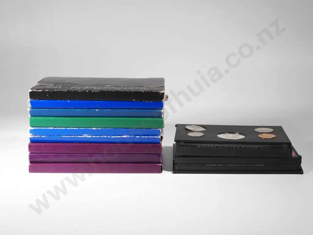 USA: Thirteen Proof Sets of Cased Coins Image 1++