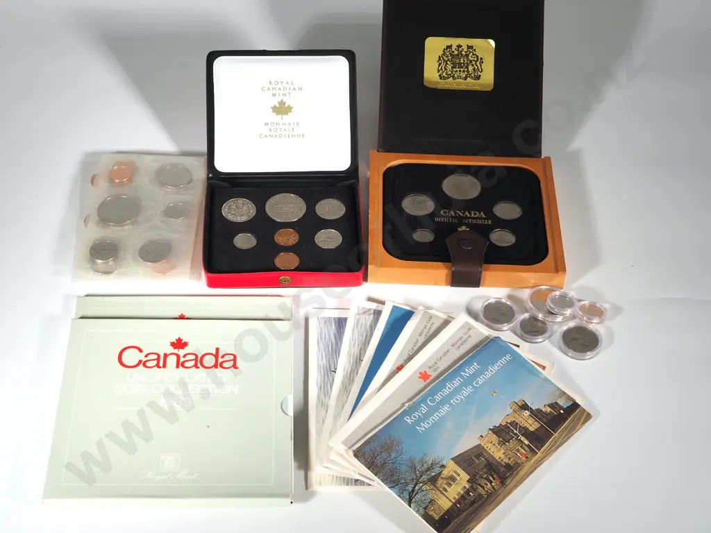 Canada:  18 Six Coin UNC Sets Image 1++