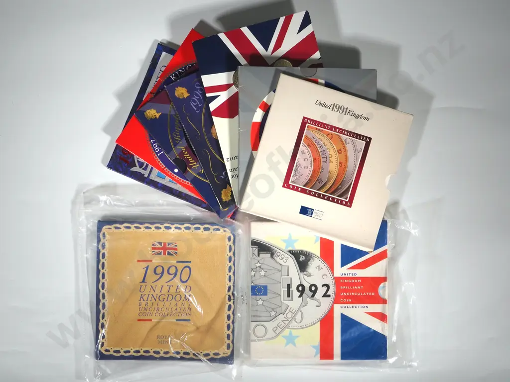 Great Britain: 16 sets UNC Image 1++