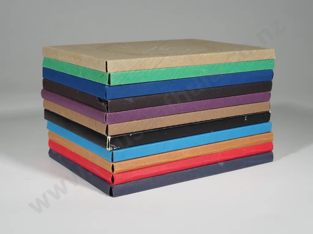 Great Britain: 11 Proof Sets: Combined C.V. GBP 194 Image 1++