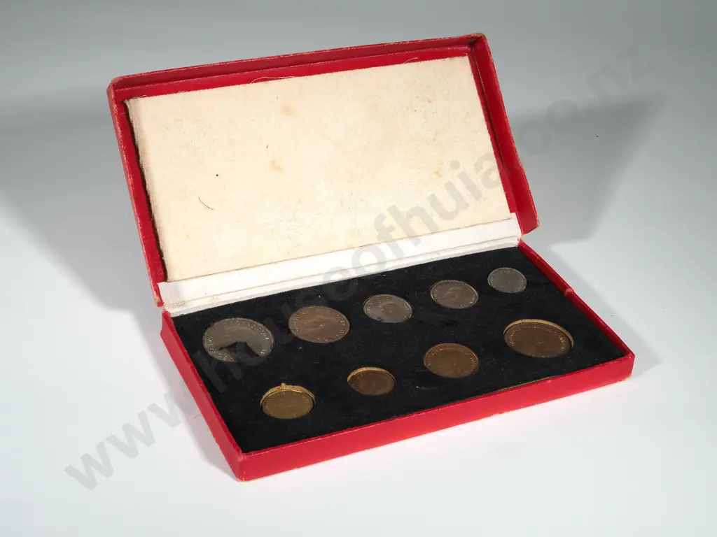 Great Britain:  1950  Nine Coin Proof Set: C.V. GBP 175 ( NZD $380 ) Image 1++