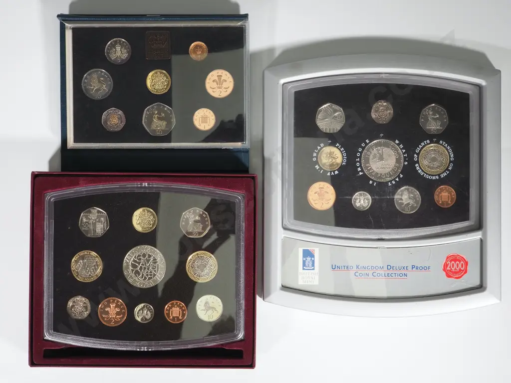 26 Proof sets: 1983 to 2003. Combined C.V. GBP 661 (not counting faults) (NZD $1430) Image 1++