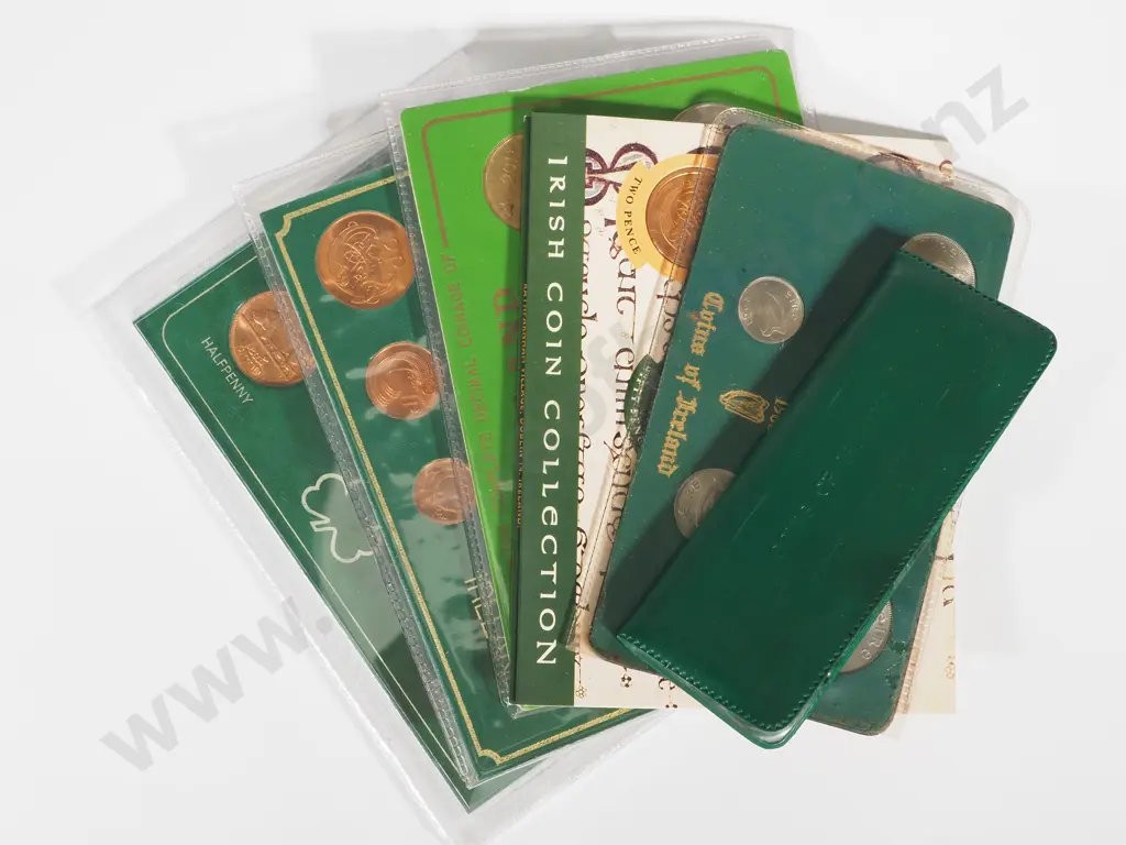 Republic of Ireland: Coins & Sets: Combined C.V. US $173 (NZD $310) Image 1++