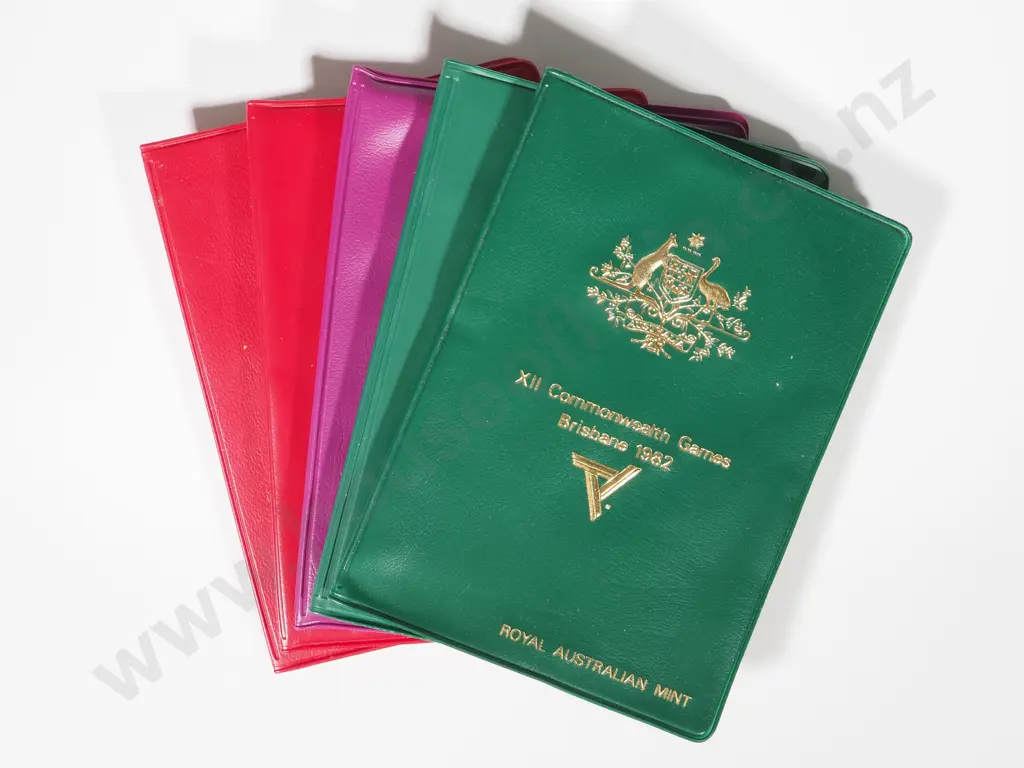 Australia: 12 Royal Australian Mint UNC Sets Image 1++