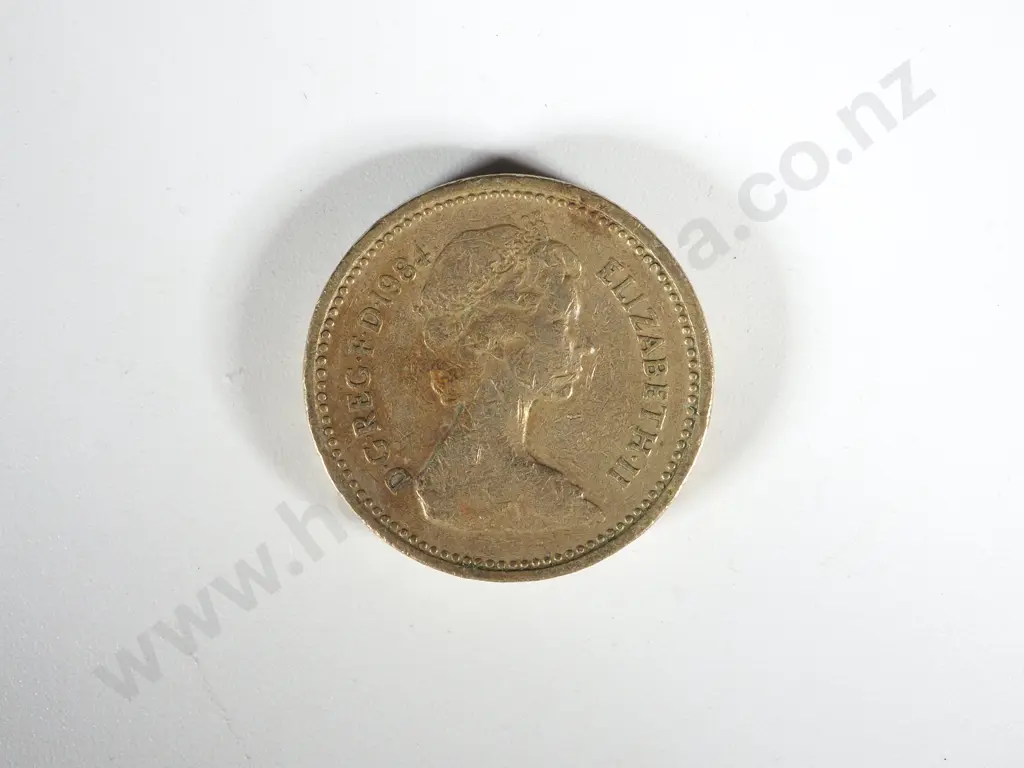 400 United Kingdom Nickel Brass One Pound Coins 1983 onwards: NZD Equivalent $870 Image 1++