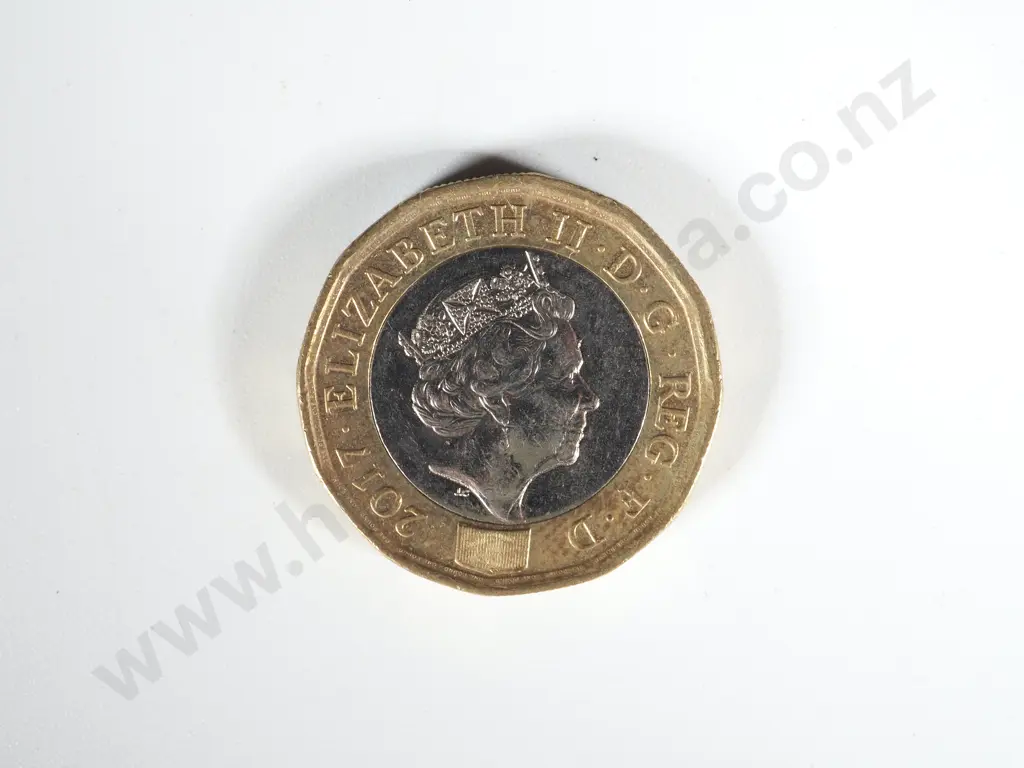 34 United Kingdom Bi-metallic One Pound Coins 2016 to 2018: NZD Equivalent $75 Image 1++