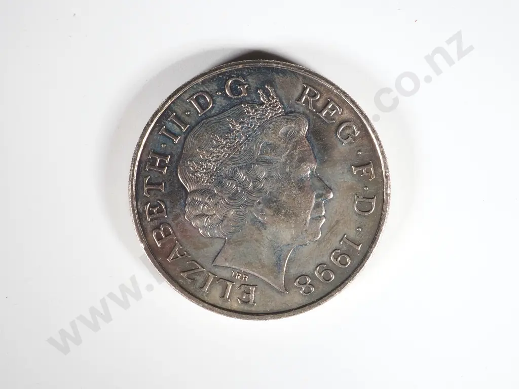 15 United Kingdom Five Pounds Coins 1990 to 2002, NZD Equivalent $160 Image 1++