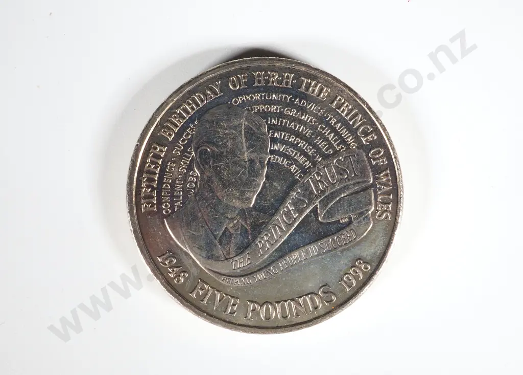 15 United Kingdom Five Pounds Coins 1990 to 2002, NZD Equivalent $160 Image 1++