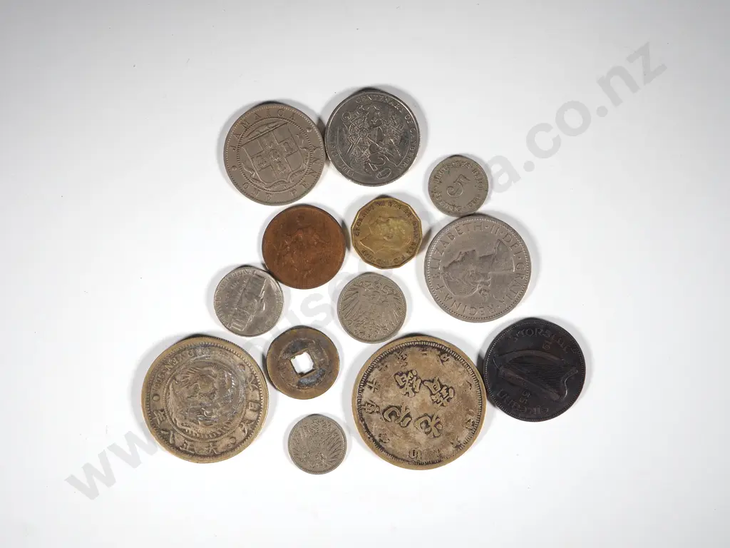 Assorted Lot of Older Global Coinage Image 1++