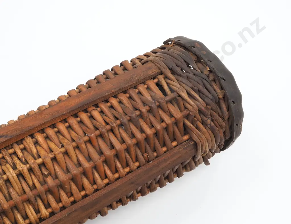 WW1 New Zealand 18 PDR Wicker Carry Case  Image 1++