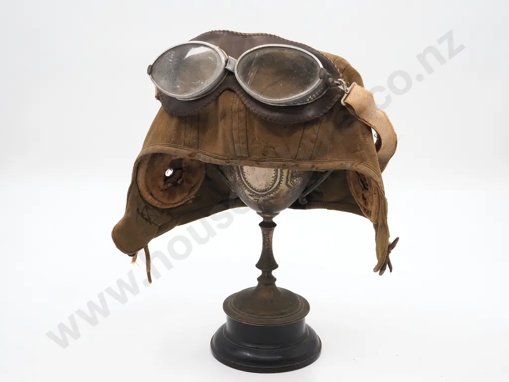 WW2 American Type A8 Flying Helmet & Goggles  Image 1++