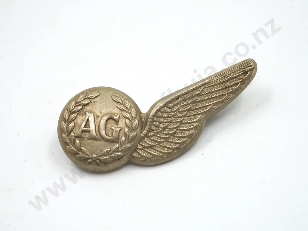 WW2 Pacific Air Gunner Metal Brevet: NZ Made Mayer & Keane Image 1++
