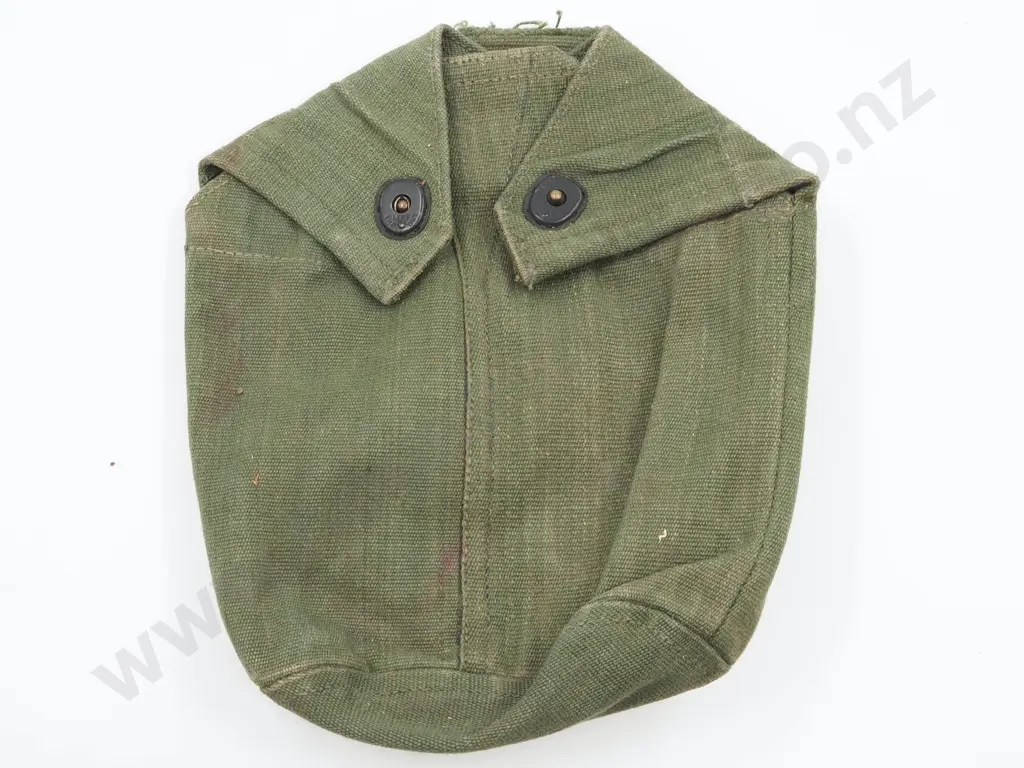 1944 Pattern British Water-bottle Cover (Belt Hook Removed) Image 1++