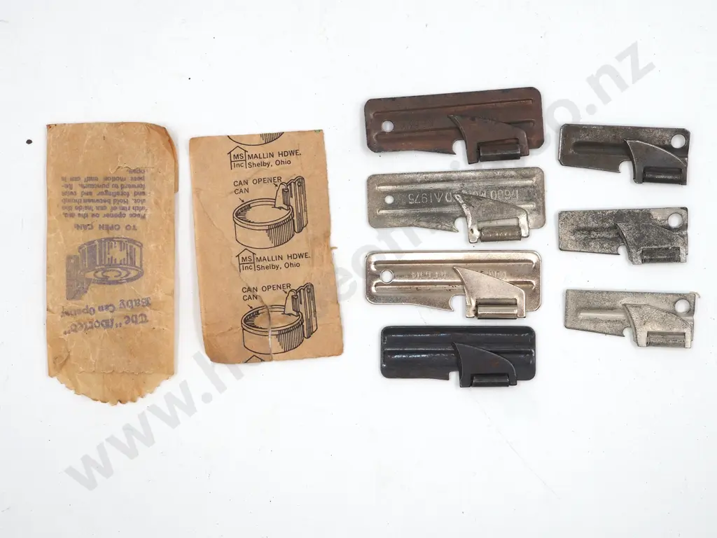 Assorted Lot of New Zealand Military Can Openers  Image 1++