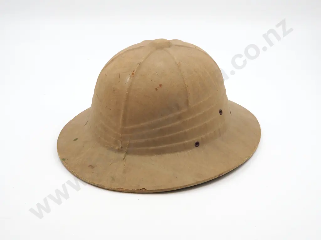 WW2 New Zealand Tropical Cork Helmet: Made by Sun Helmets in Auckland Image 1++