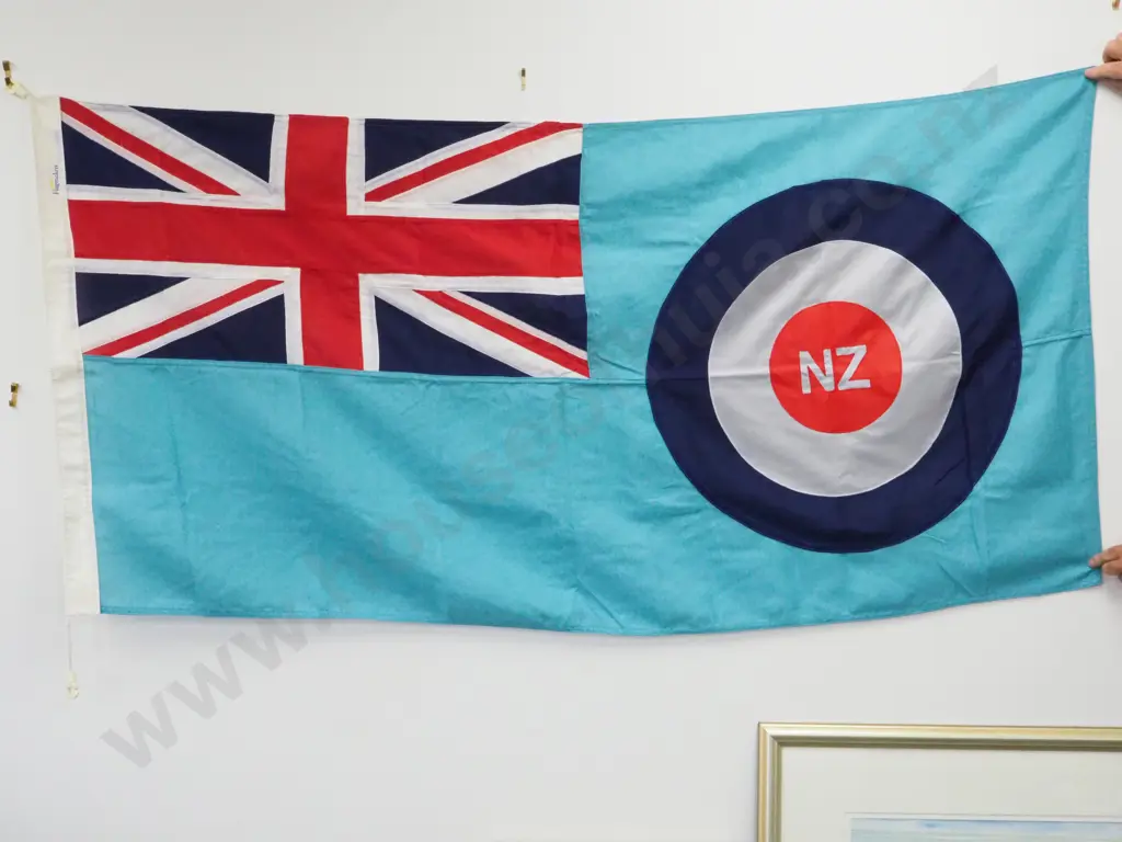 1980's RNZAF Full Size Flag  Image 1++