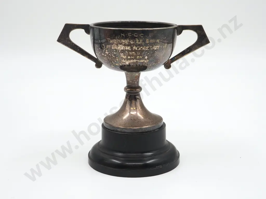 1939 North Canterbury Gun Club Clay Pigeon Cup Image 1++