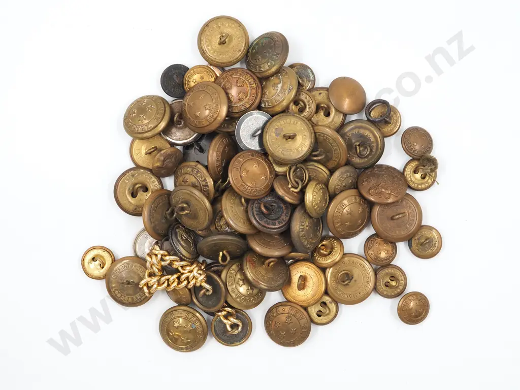 Larger Lot of Assorted Military Buttons Image 1++