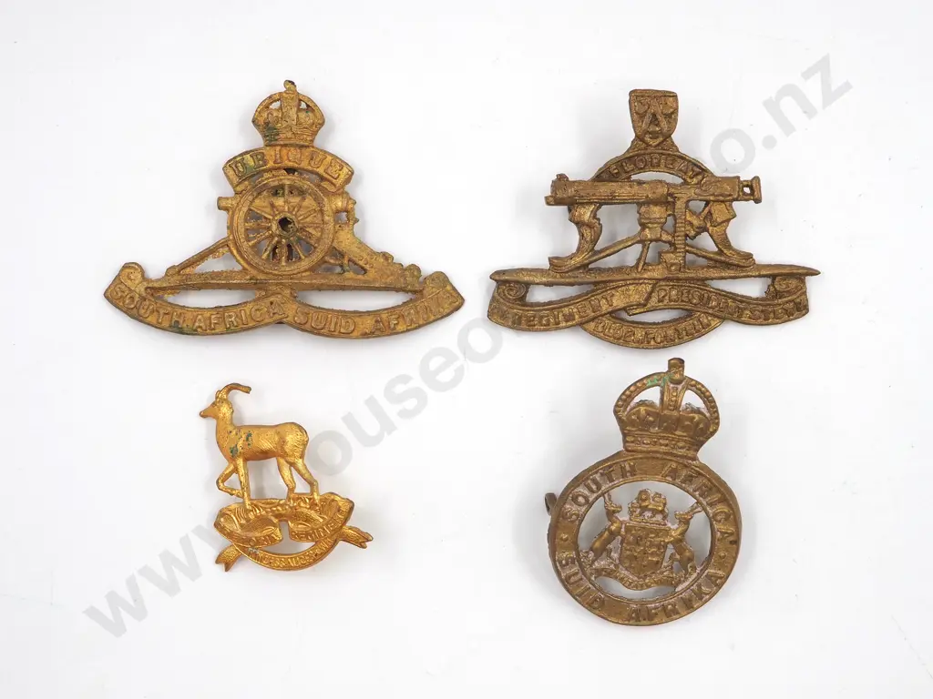 Four South African WW1/2 Badges  Image 1++