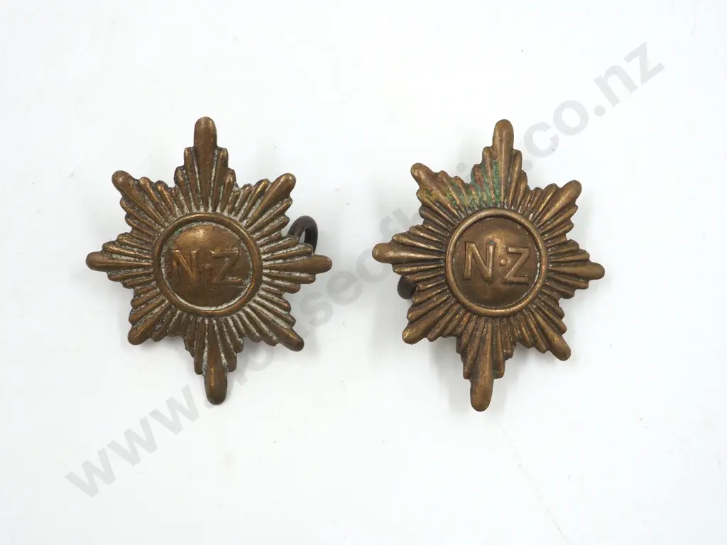 Two WW1 New Zealand Collar Badges Image 1++