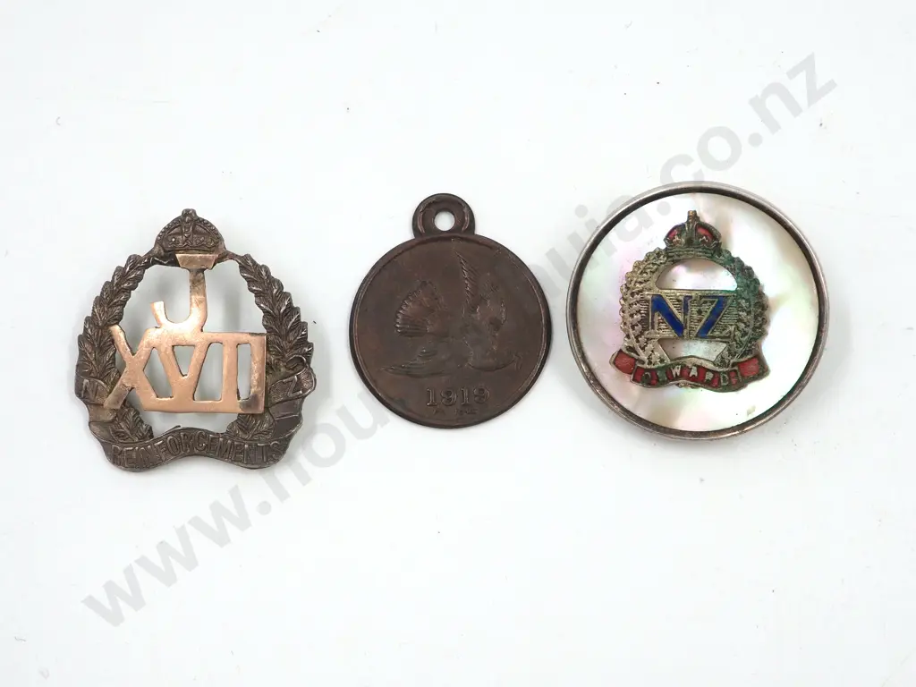 Assorted lot of New Zealand Sweetheart Badges Silver & Gold  Image 1++