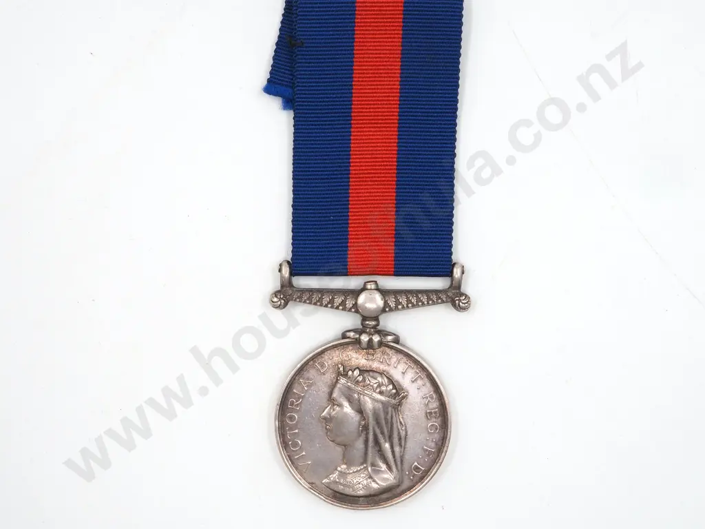 New Zealand War Medal to 557 M. Slattery 40th Regiment Image 1++