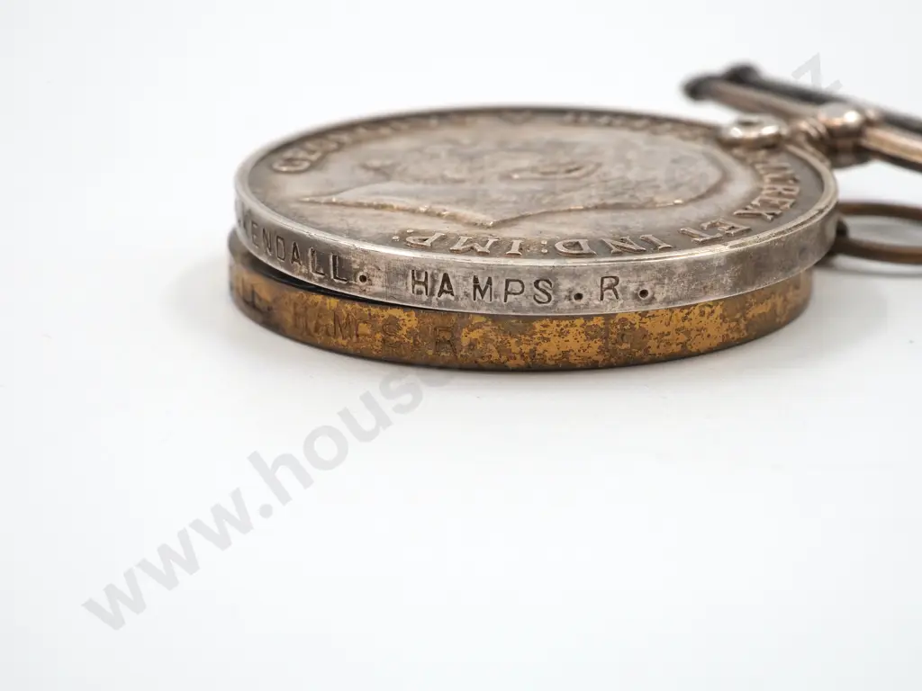 WW1 Pair to 44818 PTE T Kendall, Hampshire Regiment Image 1++