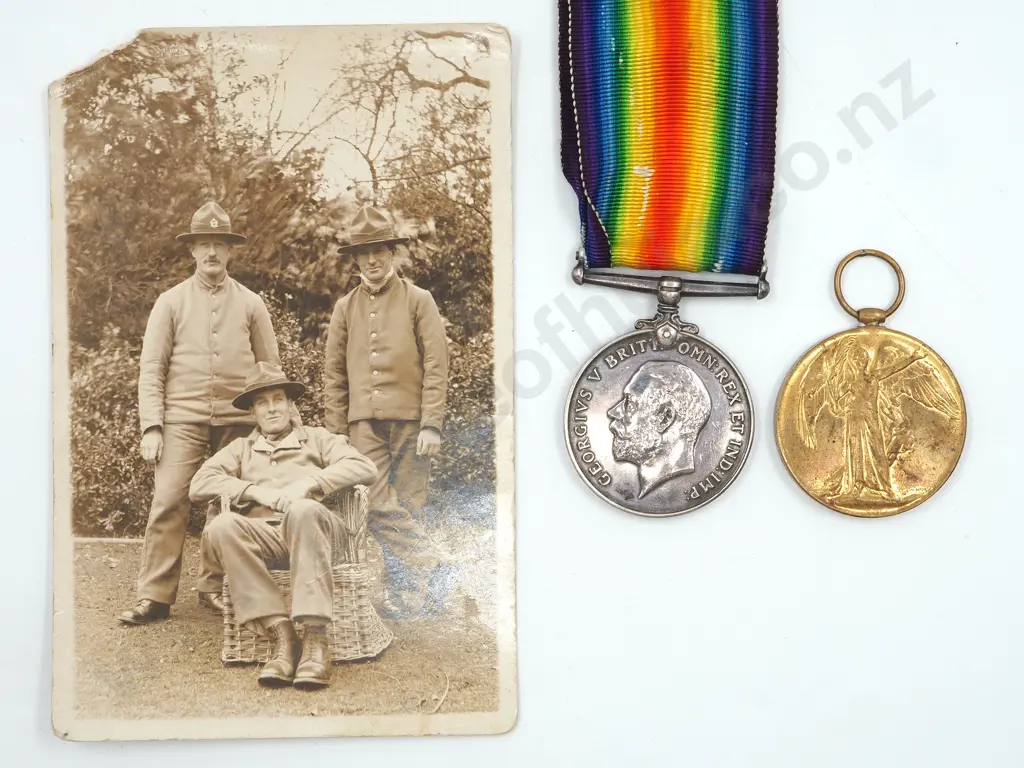 WW1 Pair to 15530 Pte HG Greaves NZEF w/ Photograph Image 1++