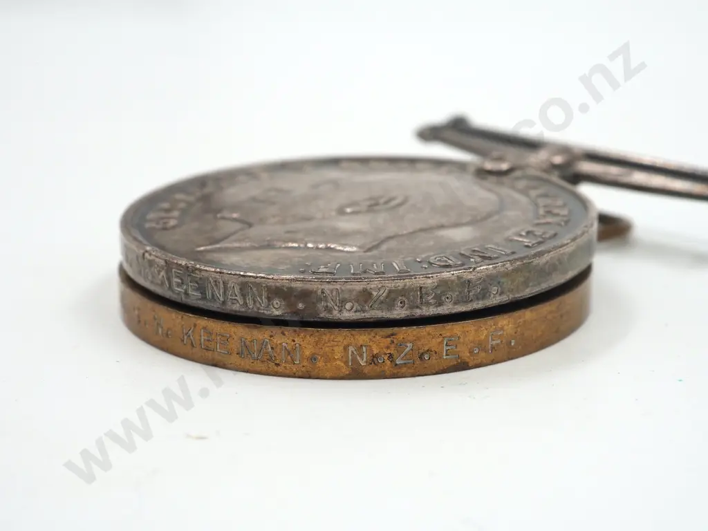 18304 GNR R S M Keenan: WWI Pair & Assorted Badges & Coins Image 1++