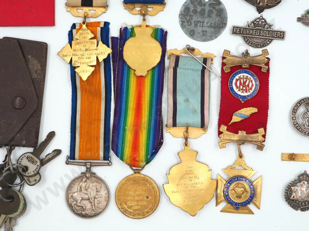 44052 SPR P L Williams: WWI Pair / RSA Badges / Reinforcement Badge/ Silver War Badge/ Dog Tags / 9ct Buffalo Medal Image 1++