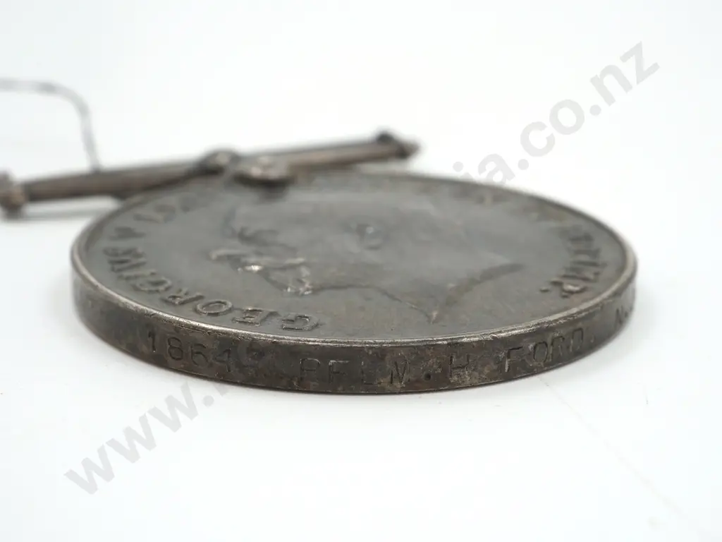 WW1 New Zealand BWM to 18644 H Ford & NZ Defence / 39-45 Star Image 1++