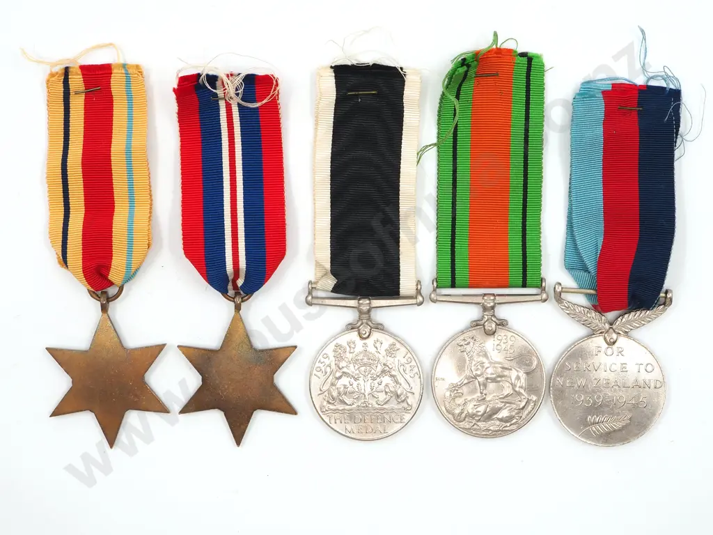 Unmounted New Zealand WW2 Medal Group Image 1++