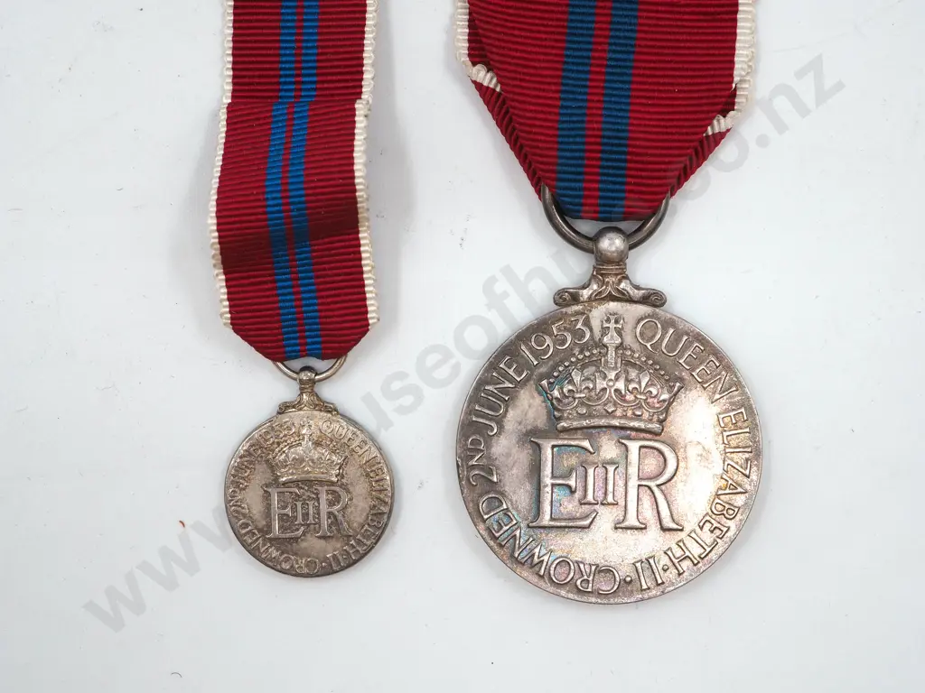 1953 Coronation Medal & Miniature Image 1++