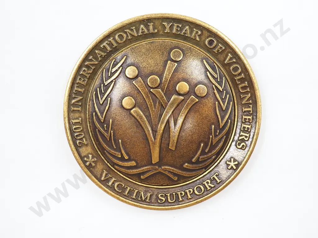 New Zealand Police Victim Support Medallion  Image 1++