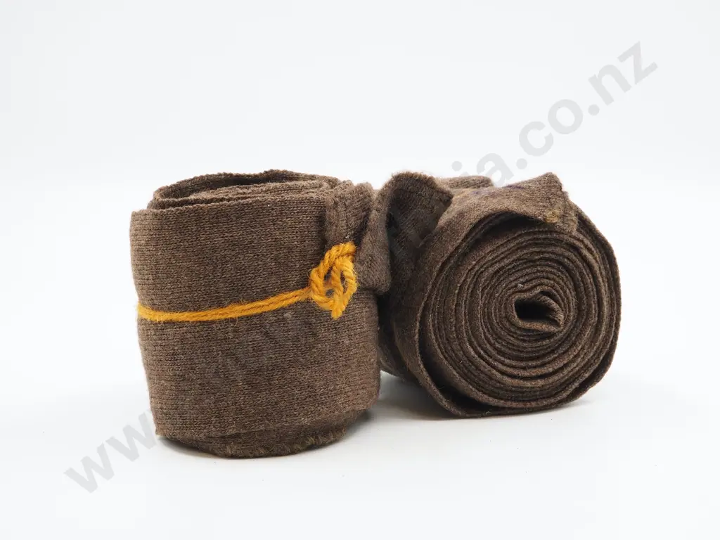 WW2 Pair of Woollen Putties Image 1++