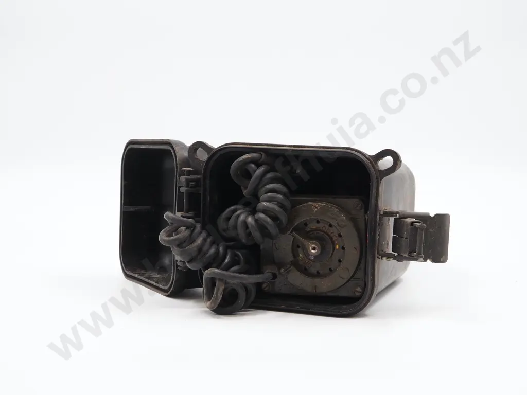 Vietnam War Era U.S. TA-1/PT Field Telephone Handset in Case Image 1++