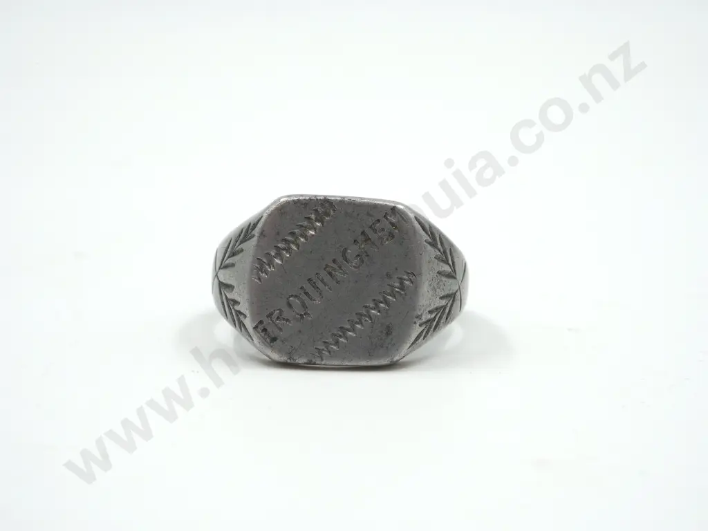 WW1 "ERQUINCHEM" Souvenir Signet Ring Image 1++