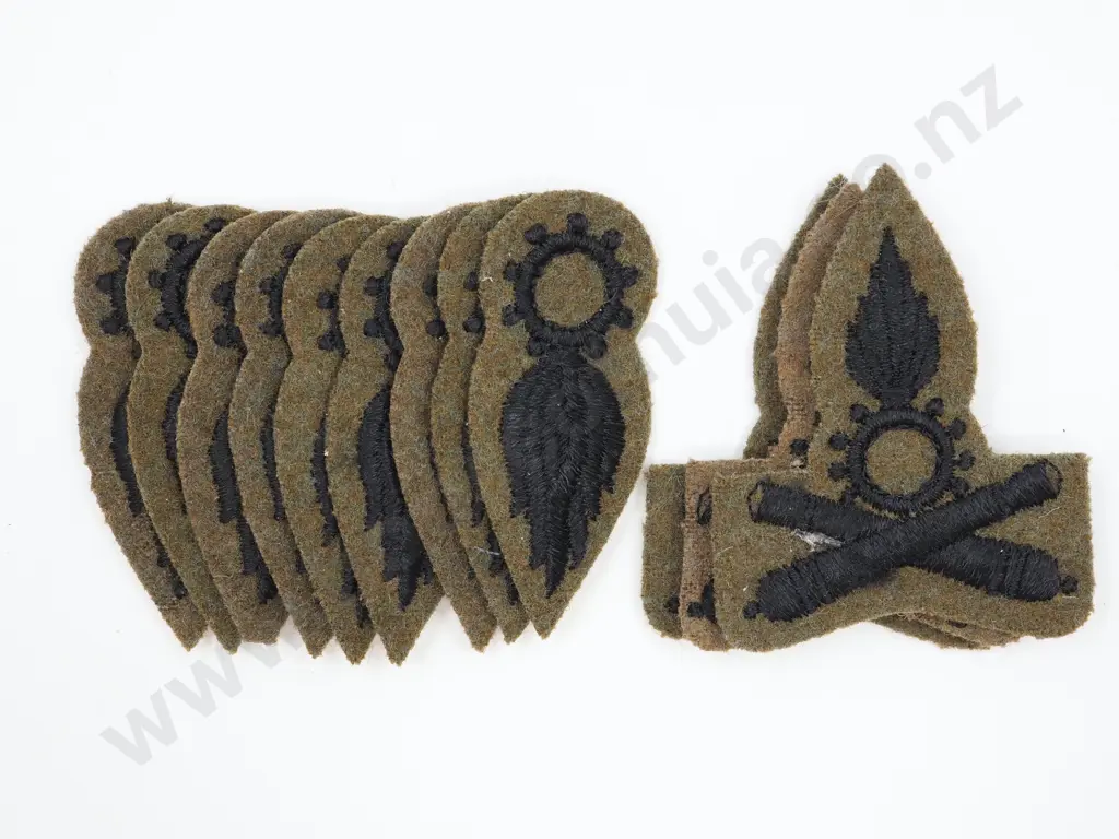 Assorted lot of Military Cloth Patches Image 1++