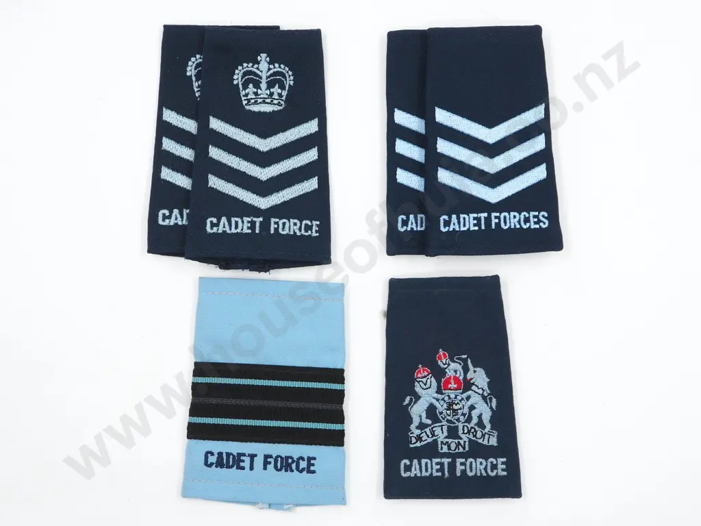 Assorted Lot of New Zealand Post War Airforce Cadet Shoulder Epaulettes  Image 1++