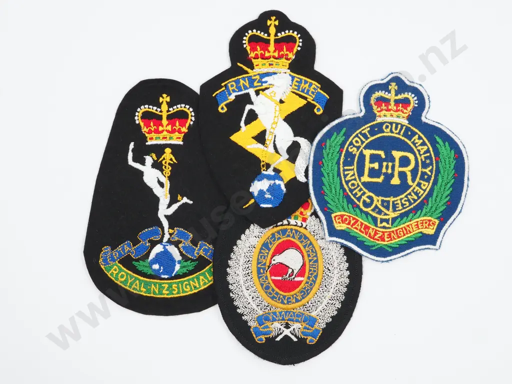 Assorted Post War New Zealand Cloth Blazer Pocket Badges Image 1++