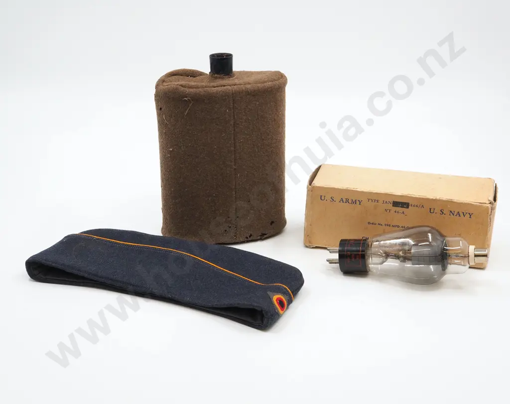 WW2 Water-bottle / Radio Valve / East German Side Cap  Image 1++