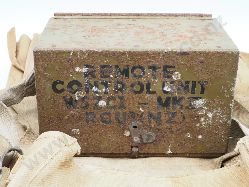 Assorted Lot of Military Packs - One Dated 1914 & Remote Control Unit Mk II for ZC1 Radio Image 1++