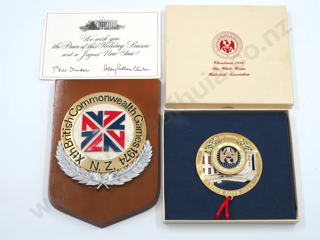 1996 Christmas White House Decoration & 1974 Commonwealth Games Wall Plaque  Image 1++