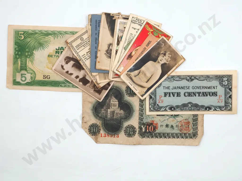 Military Currency / Cigarette Cards / Canteen Token  Image 1++
