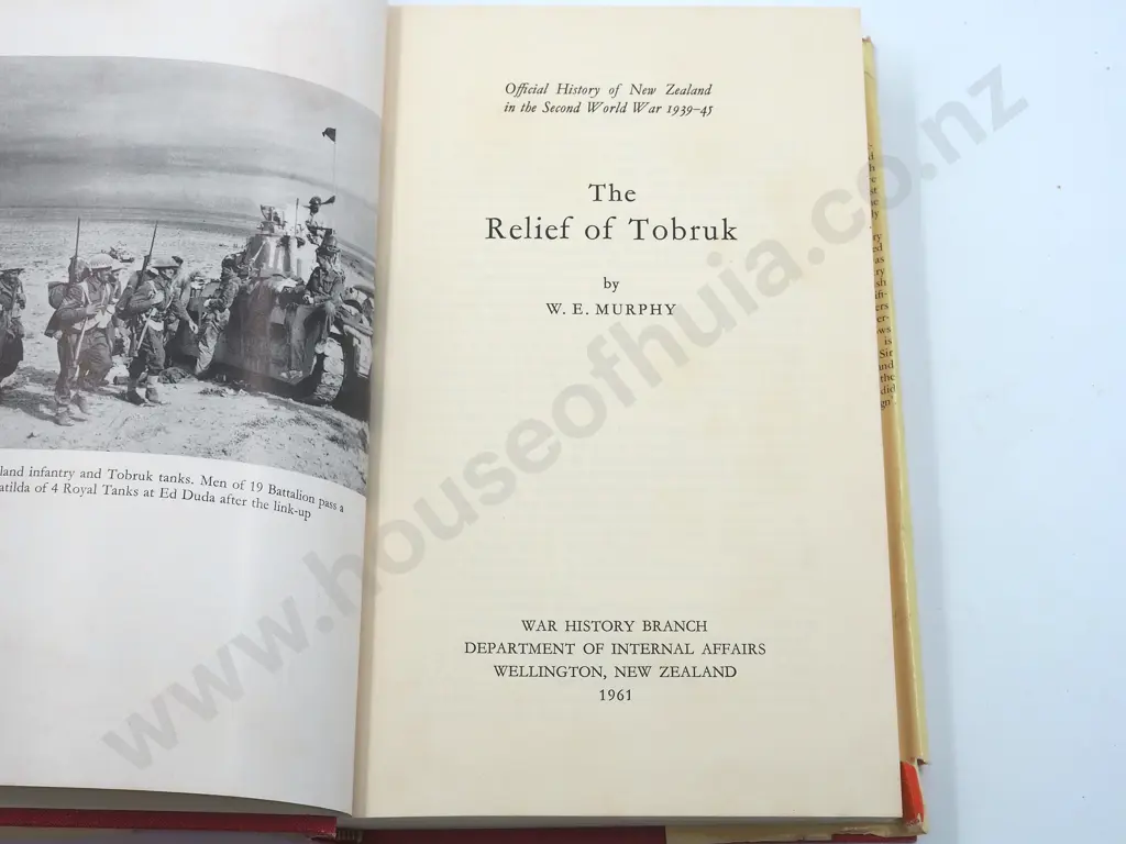 The Relief of Tobruk: New Zealand Official Histories  Image 1++