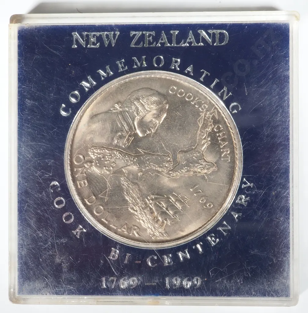 41 X New Zealand UNC One Dollar Coins Image 1++